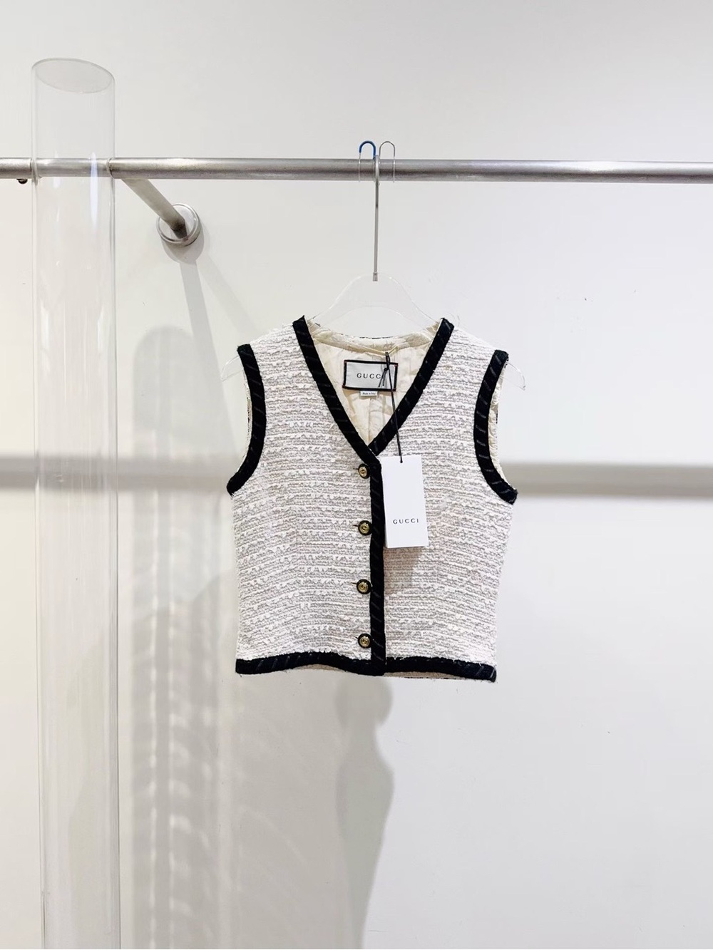 🚩steal Gucci White Tweed Cropped Knit Vest with Black Trim
